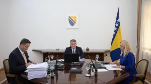 Predsjedništvo BiH usvojilo budžet, Cvijanović glasala protiv/