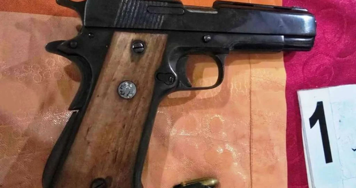 Oduzet pištolj/MUP TK//