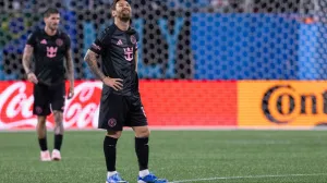 Sep 13, 2025; Charlotte, North Carolina, USA; Inter Miami forward Lionel Messi (10) reacts after Charlotte FC scores during the first half at Bank of America Stadium. Mandatory Credit: Scott Kinser-Imagn Images/Foto: Scott Kinser