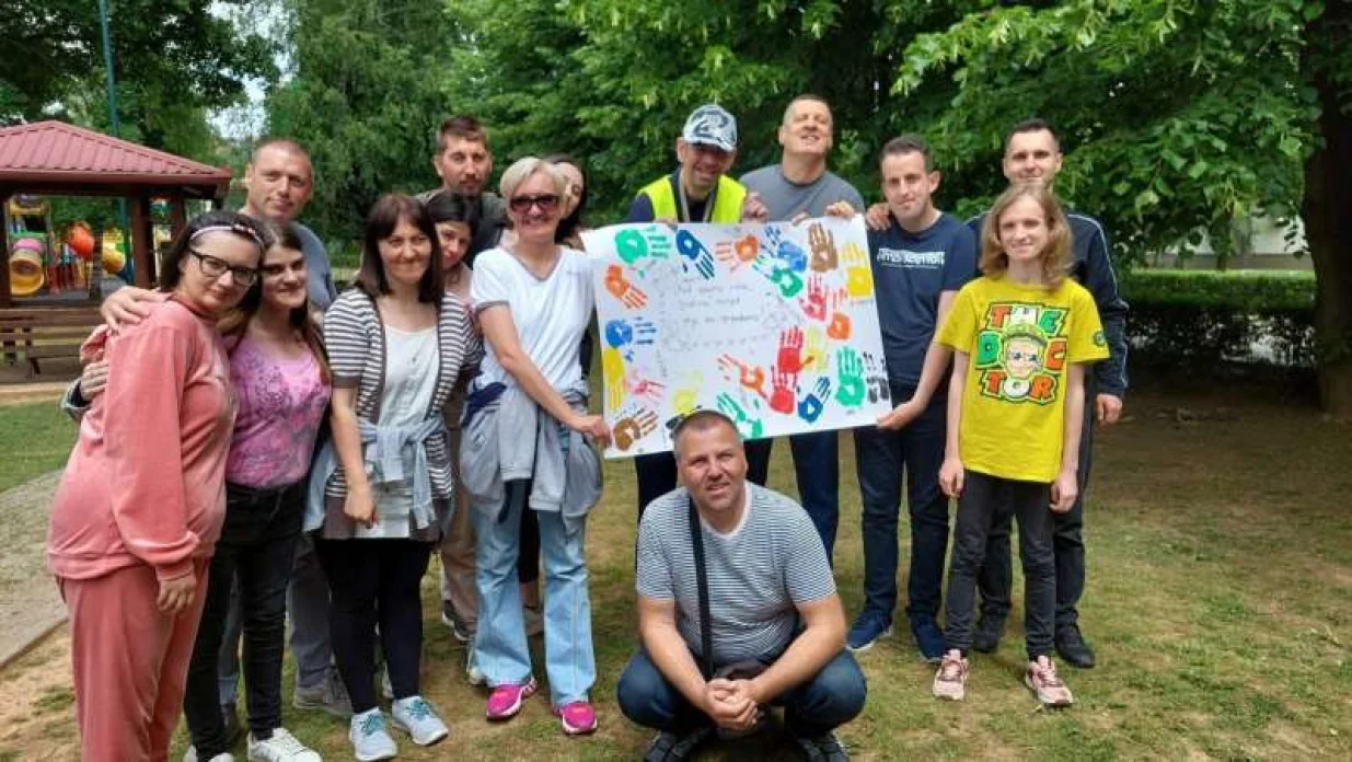 Udruženje OAZA/Udruženje Oaza