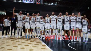 Basketball - FIBA EuroBasket 2025 - Group Phase - Bosnia and Herzegovina v Georgia - Spyros Kyprianou Athletic Center, Limassol, Cyprus - September 4, 2025 Bosnia and Herzegovina players celebrate after the match REUTERS/Yiannis Kourtoglou/Foto: Yiannis Kourtoglou