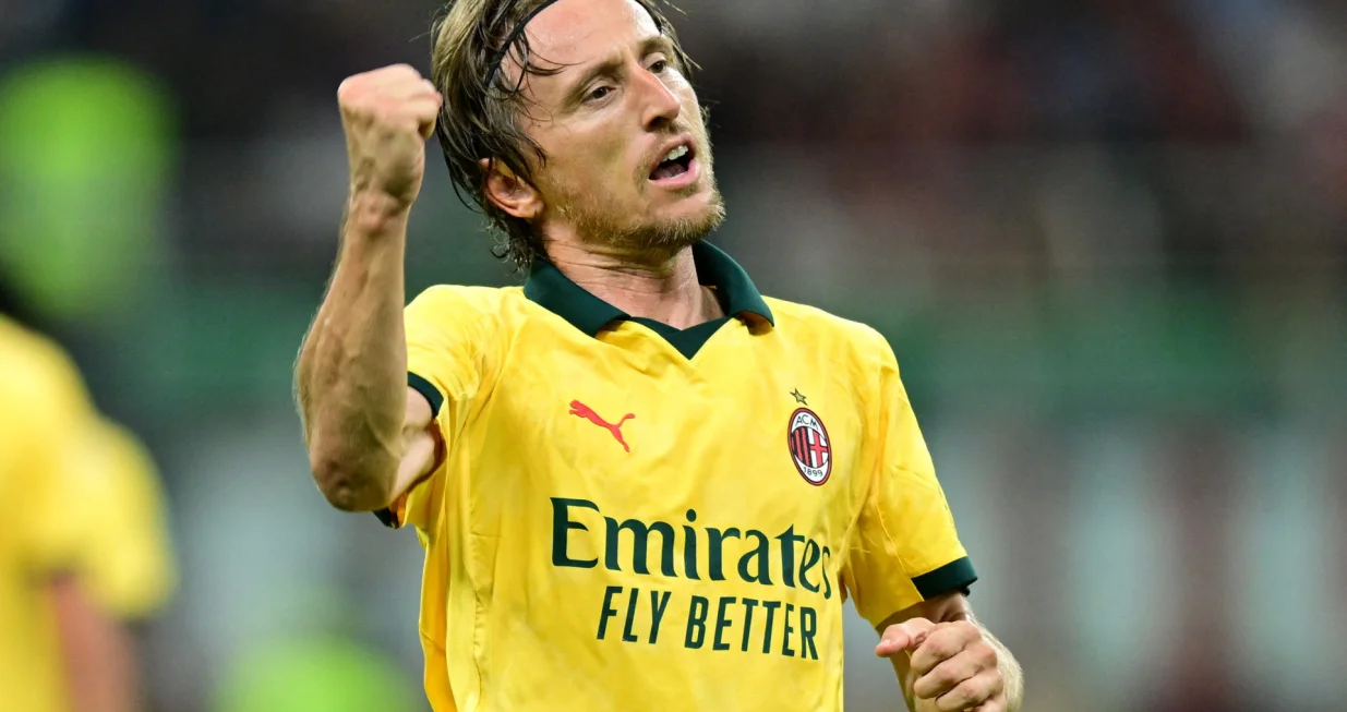Soccer Football - Serie A - AC Milan v Bologna - San Siro, Milan, Italy - September 14, 2025 AC Milan's Luka Modric celebrates scoring their first goal REUTERS/Daniele Mascolo/Foto: Daniele Mascolo