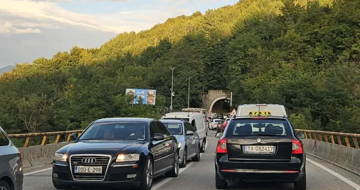 Gužve M-17/Lejla Sofradžija