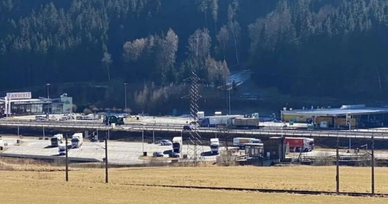 Ukrali gorivo iz parkiranih kamiona/Printscreen/kleinezeitung.at//