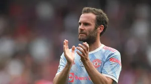 epa09966778 Manchester United's Juan Mata reacts after the English Premier League soccer match between Crystal Palace and Manchester United in London, Britain, 22 May 2022. EPA/Vince Mignott EDITORIAL USE ONLY. No use with unauthorized audio, video, data, fixture lists, club/league logos or 'live' services. Online in-match use limited to 120 images, no video emulation. No use in betting, games or single club/league/player publications/Foto: Vince Mignott