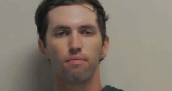 Tyler Robinson, ubica Charlieja Kirka/