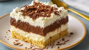 Retro kolač koji se lako priprema, zovu ga i Robert Redford kolač//