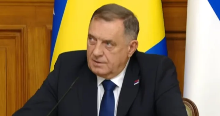Dodik opwet vrijeđao Schmidta/Screenshot/