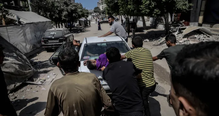 GAZA, PALESTINA - 16. SEPTEMBAR 2025.Najmanje 38 ljudi je poginulo, a viЕЎe od 40 je povrijeД'eno u danaЕЎnjim izraelskim napadima u nekoliko podruДЌja u gradu Gazi i centralnom dijelu enklave, rekli su medicinski izvori za Anadolu. (Saeed M. M. T. Jaras - Anadolu Agency)/