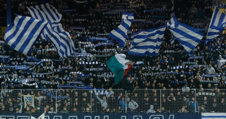 Manijaci na istočnoj tribini Grbavice/Foto: 