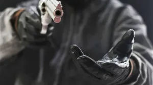 Pljačka razbojništvo, pištolj/