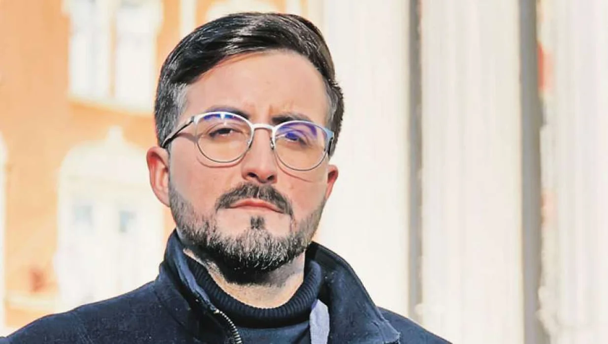 Nebojša Obrknežev, politički analitičar/