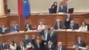 Skandal u albanskom parlamentu/Telegram