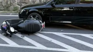 Povrijeđen motociklista/Crna-Hronika//