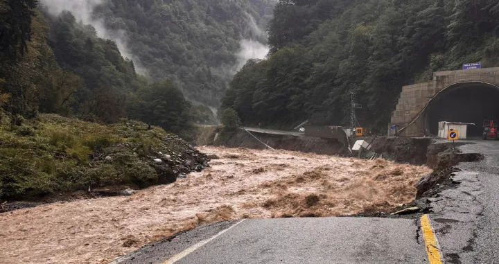 turska, poplave, blokirane ceste X/X