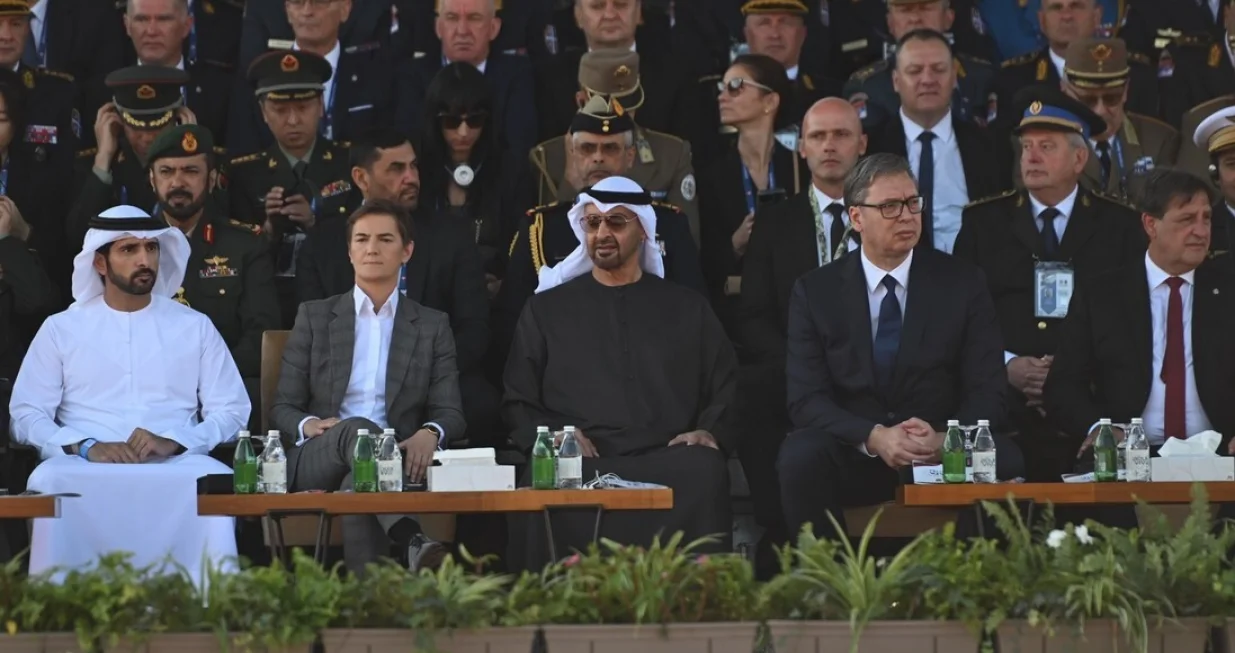 parada snaga jedinstva, arapi pored vučića, dodik i ostali na drugoj tribini/Tok Tv