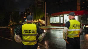 Uprava policije Ministarstva unutrašnjih poslova Kantona Sarajevo (MUP KS) počela je s upotrebom uređaja za indikaciju droga i testiranje vozača na prisustvo droga u organizmu, na saobraćajnicama u KS//