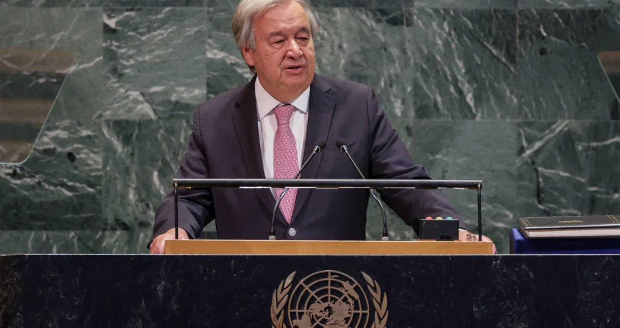 Antonio Guterres/Jeenah Moon