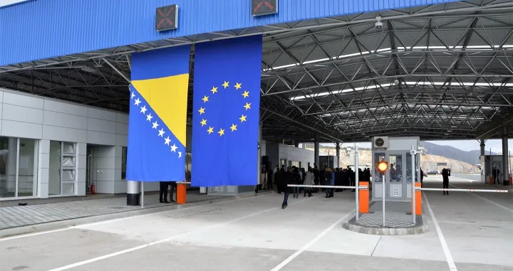 Usklađivanje viznog režima/Emanuel Soca