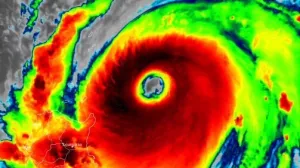 Približava se tajfun/X.com//