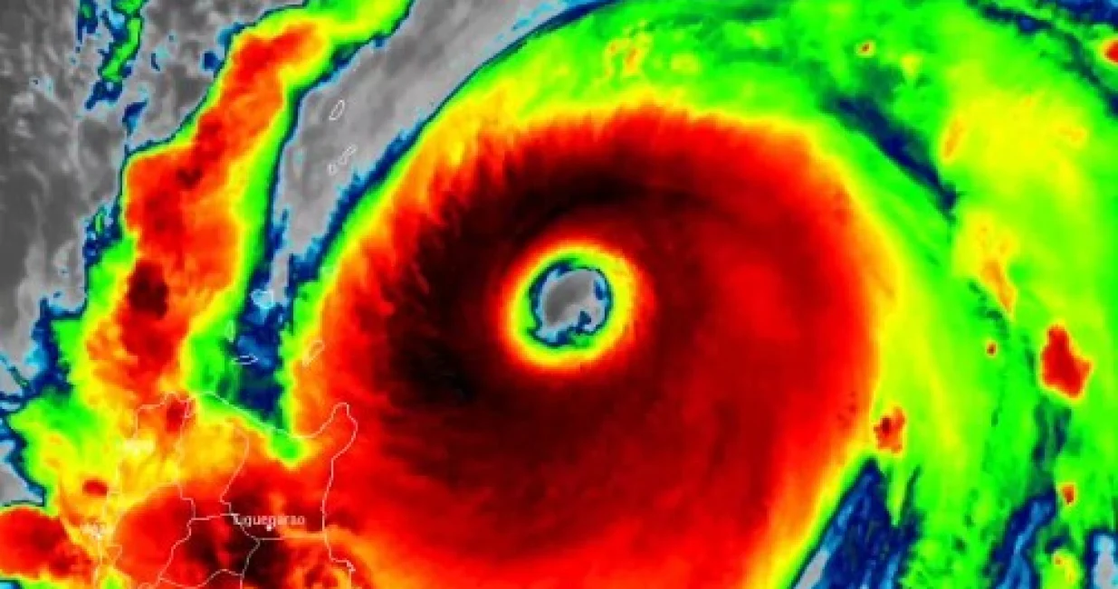 Približava se tajfun/X.com//