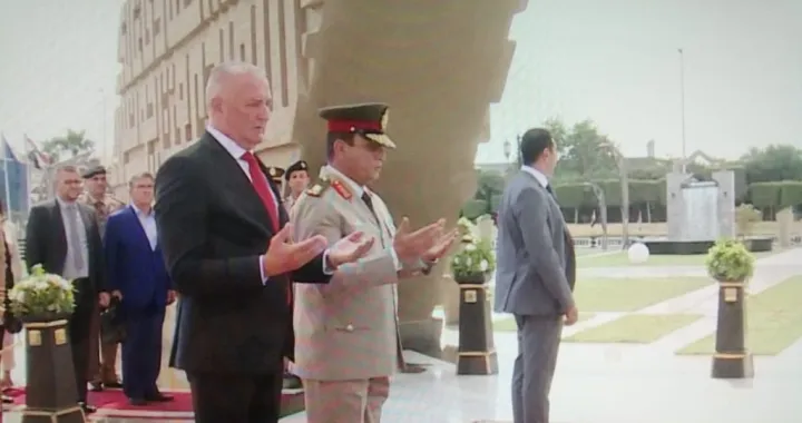 Ministar odbrane BiH Zukan Helez u nedjelju je okončao višednevnu posjetu Arapskoj Republici Egipat, na poziv egipatskog ministra odbrane i vojne proizvodnje generala Abdel-Mageeda Saqra//