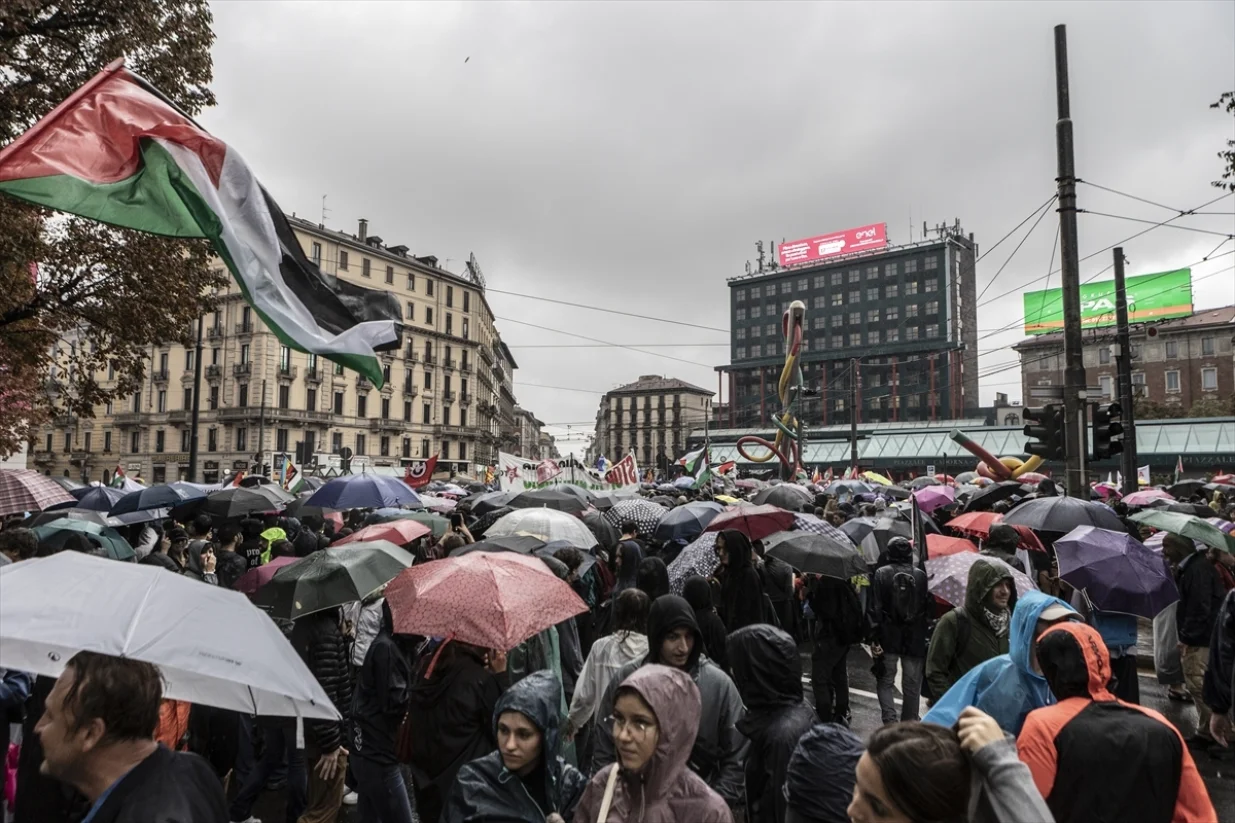 U Italiji se u ponedjeljak održava generalni štrajk zbog situacije u Gazi, koji pogađa brojne sektore, uključujući transport, škole i javne službe/Andrea Carrubba