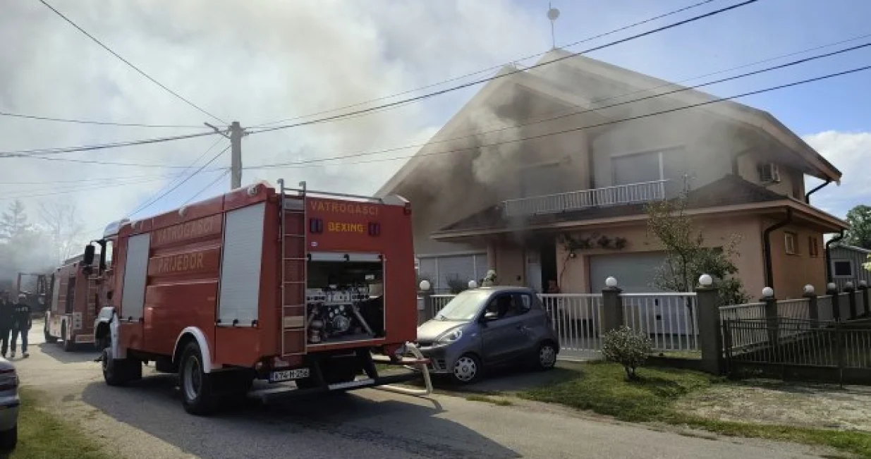 Alarmirani vatrogasci/RTRS/