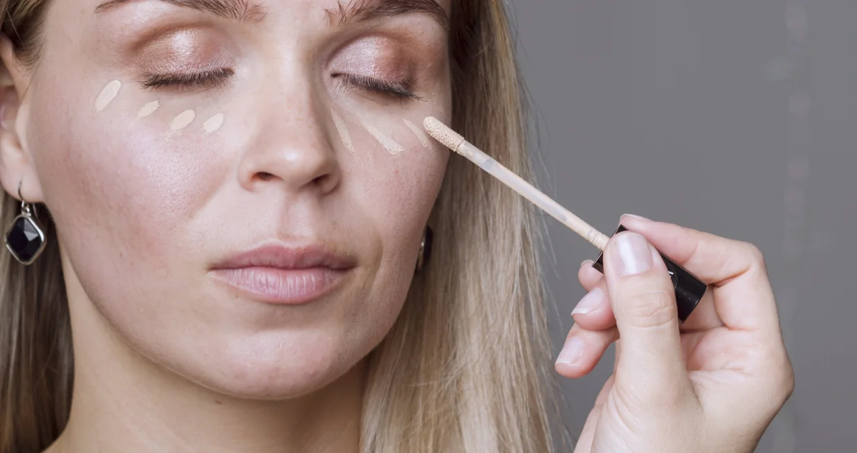 Prirodna njega protiv podočnjaka/Free Pik