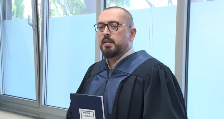 Adnan Tulić: Zatraženo izuzeće/