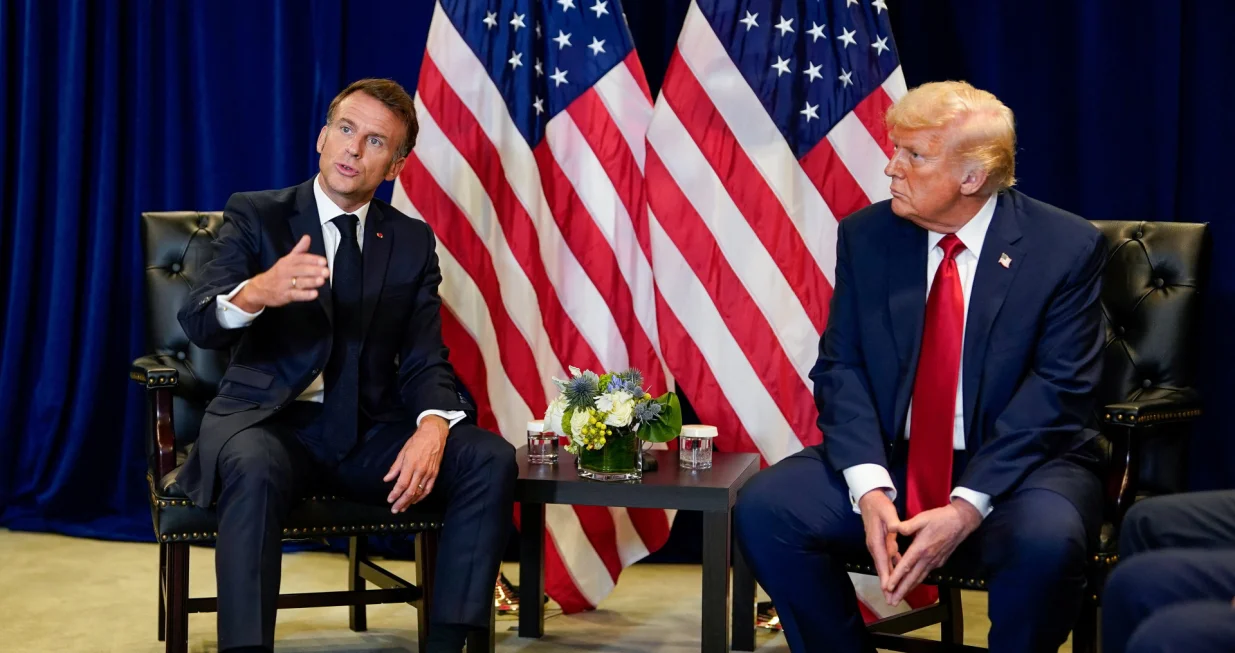 U.S. President Donald Trump meets with French President Emmanuel Macron during the 80th United Nations General Assembly, in New York City, New York, U.S., September 23, 2025. REUTERS/Al Drago/Alexander Drago