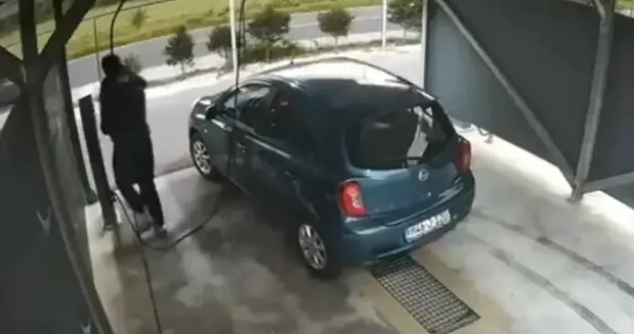 Kamere snimile lopove/Printscreen/Crna hronika//