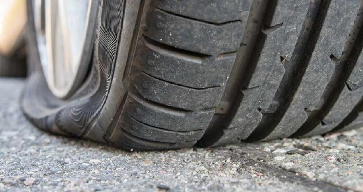 Probušena guma/Ilustracija/Agencije//