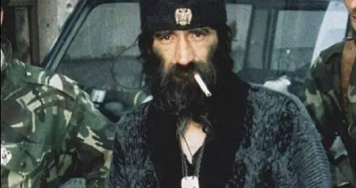 Vasilije Vidović, četnički vojvoda koji je 1992. godine predvodio jedinice vojske RS-a koje su počinile zločine u ilijaškom naselju Lješevo prilikom čega su streljana 22 bošnjačka civila/Screenshot