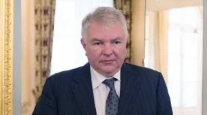 aleksej meškov, ruski ambasador u francuskoj/X