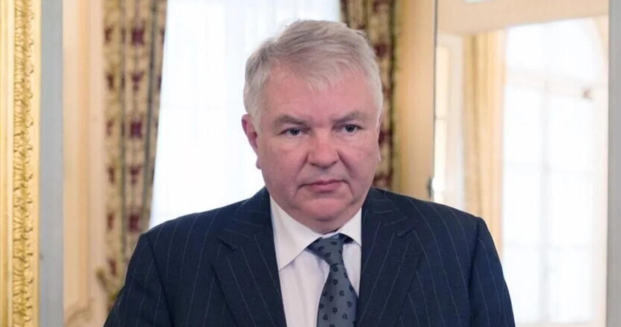 aleksej meškov, ruski ambasador u francuskoj/X