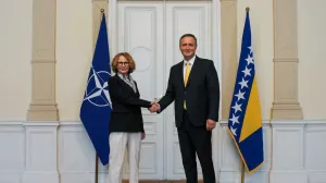 Denis Bećirović i zamjenica generalnog sekretara NATO-a Radmila Šekerinska/Facebook