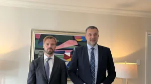 Ministar vanjskih poslova Bosne i Hercegovine Elmedin Konaković razgovarao je danas s vršiteljem dužnosti pomoćnika američkog državnog sekretara za Evropu i Euroaziju Brendanom Hanrahanom/