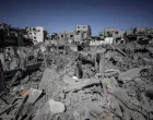AL SHATI, GAZA - 20. SEPTEMBAR: Pogled na razaranje nakon izraelskog napada na stan palestinske porodice Abu Salmiye koji se nalazi u kampu Al Shati, na sjeveru Gaze, 20. septembra 2025. (Khames Alrefi - Anadolu Agency)/