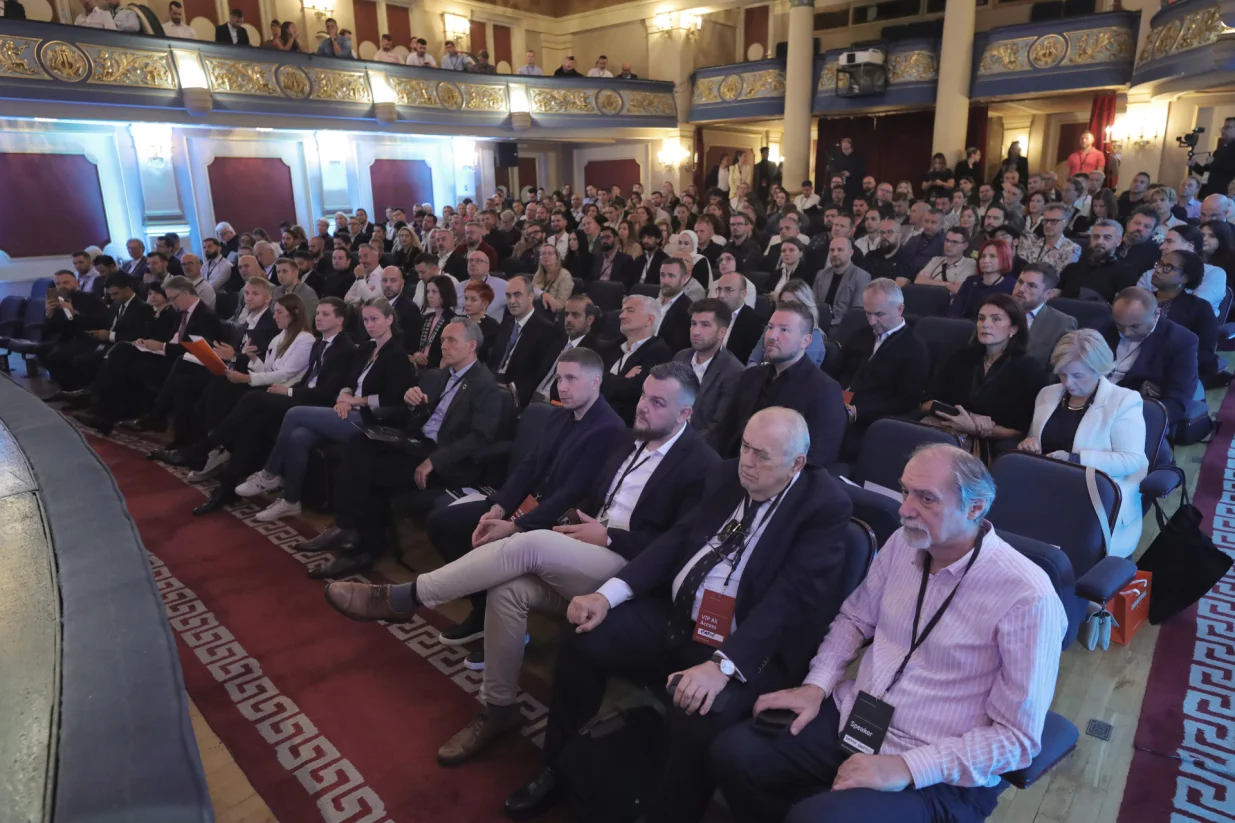 Konferencija u povodu događaja 'Kiss the Future AI Summit Sarajevo 2025', posvećenog vje&scaron;tačkoj inteligenciji i njenoj primjeni/Senad Gubelić