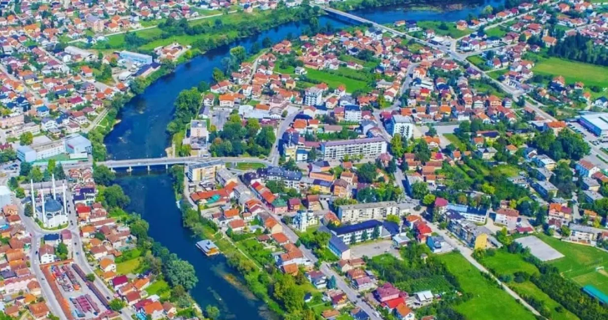 sanski most, grad, devet rijeka, rijeke/Screenshot