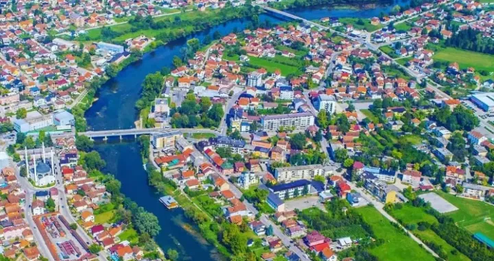 sanski most, grad, devet rijeka, rijeke/Screenshot