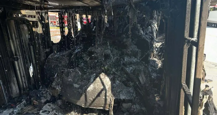 Pretpostavlja se da je požar izazvan kvarom na jednom od vozila/Facebook/