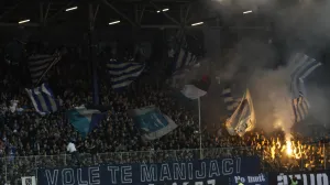Manijaci na derbiju/Foto: 