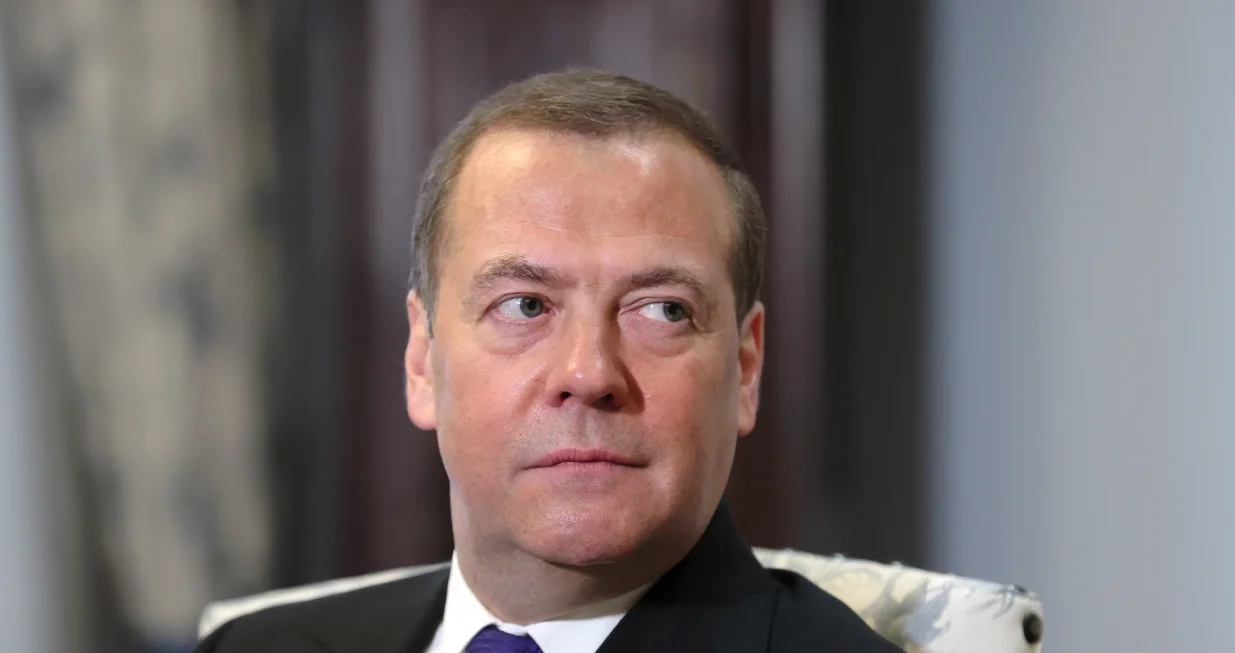 epa10317731 Deputy head of Russia's Security Council Dmitry Medvedev attends a meeting with Cuba's President Diaz-Canel at the Gorky state residence outside Moscow, Russia, 21 November 2022. The Cuban president is on an official visit to Russia. EPA/EKATERINA SHTUKINA/SPUTNIK/GOVERNMENT PRESS SERVICE/POOL MANDATORY CREDIT/Ekaterina Shtukina/sputnik/government Press Service/Pool