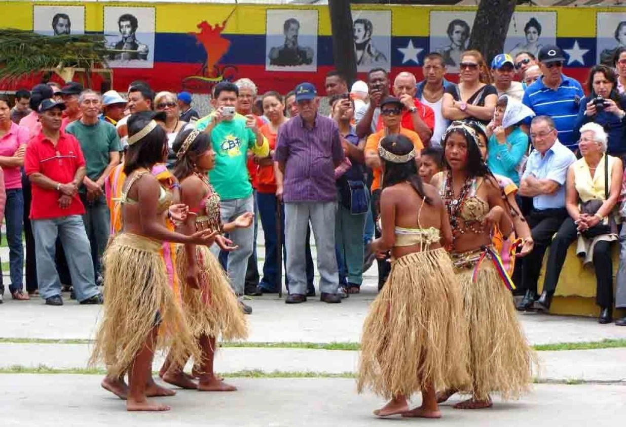 BOGASTVO VENEZUELE: Razvoj kulturne raznolikosti donio je bogato i živopisno kulturno naslijeđe, koje se manifestuje i na ulicama Caracasa/