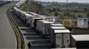 kamioni kolona schengen.JPG/Sanja ДђukiД‡