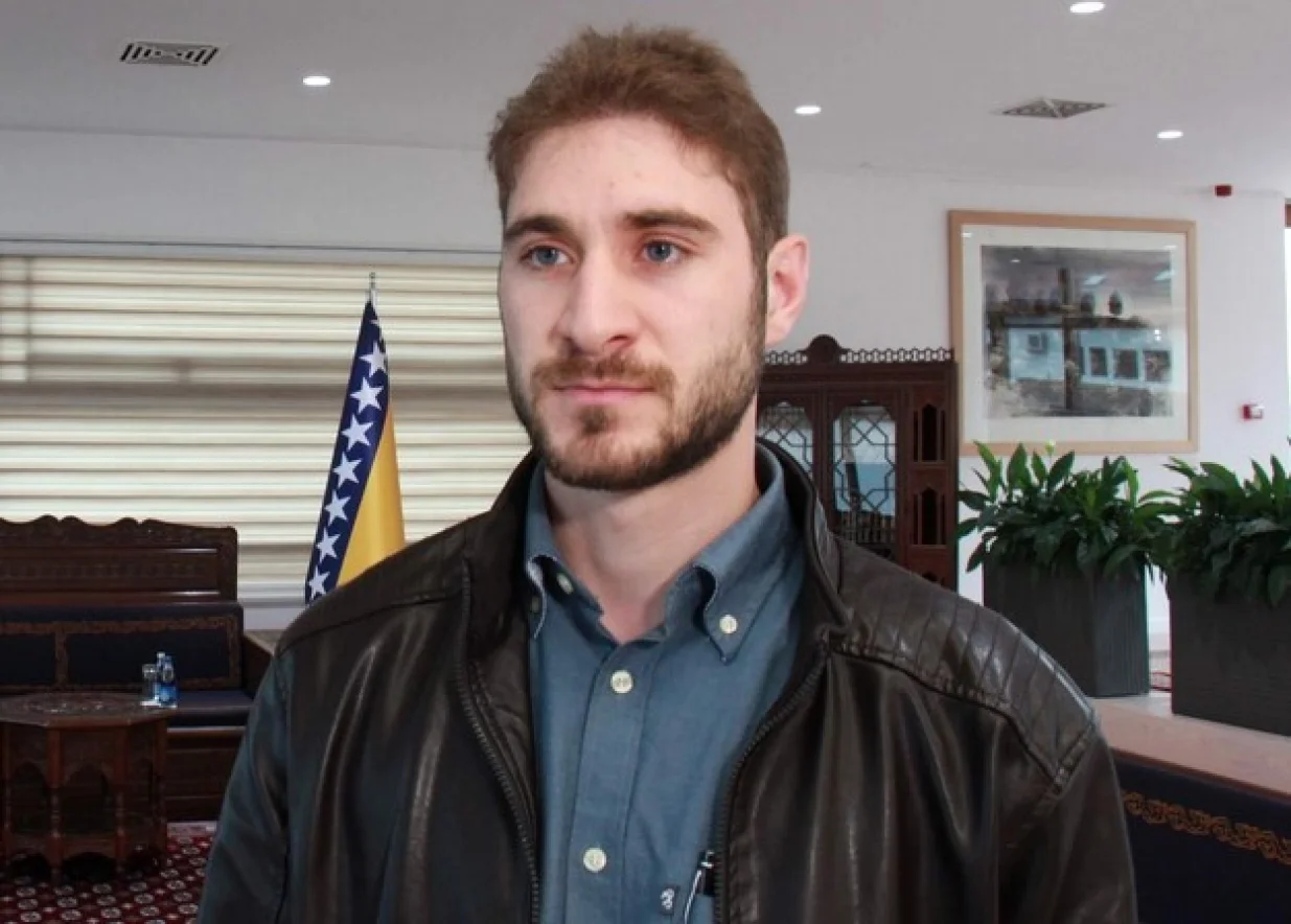 Naim Ashraf Mushtaha - Rijaset Islamske zajednice potpisao ugovore o stipendiranju palestinskih studenata/Mina