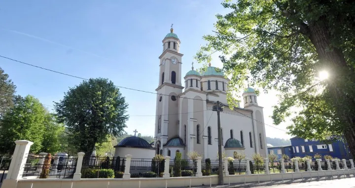 Saborni hram Uspenja Presvete Bogorodice u Tuzli/Saborni Hram Tuzla
