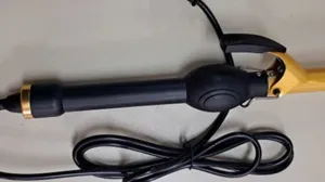 Jedan od spornih aparata za kosu/Agencija Za Nadzor Tržišta Bih